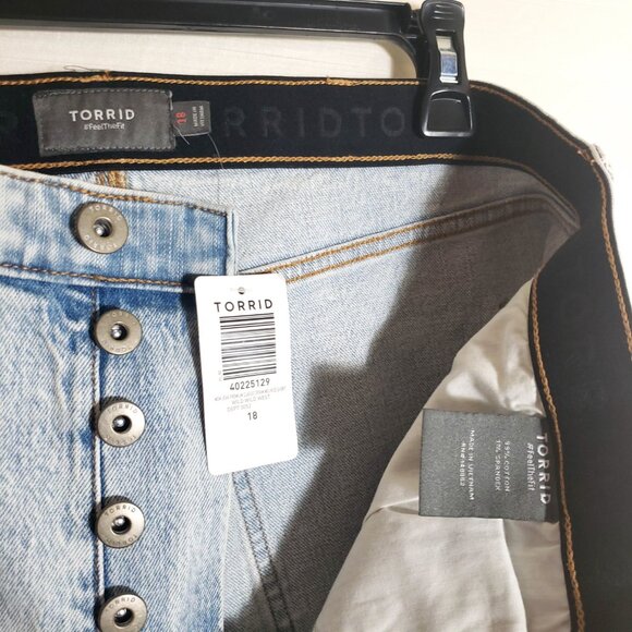 TORRID Wild Wild West Mom Jean Light wash Premium Mid Rise Short Size 18 NWT - Picture 5 of 7
